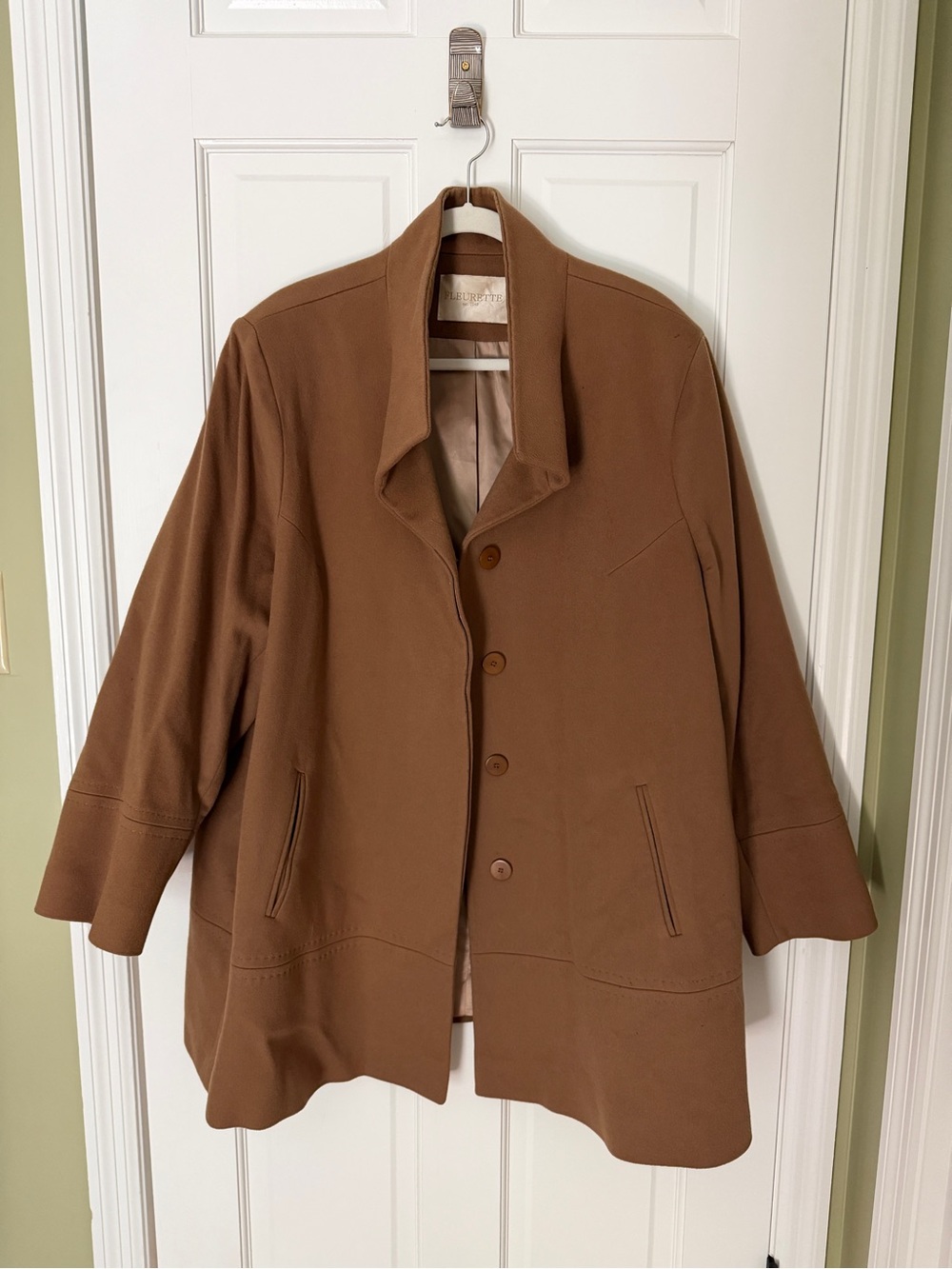 EUC 100% Italian Wool Coat by Fleurette